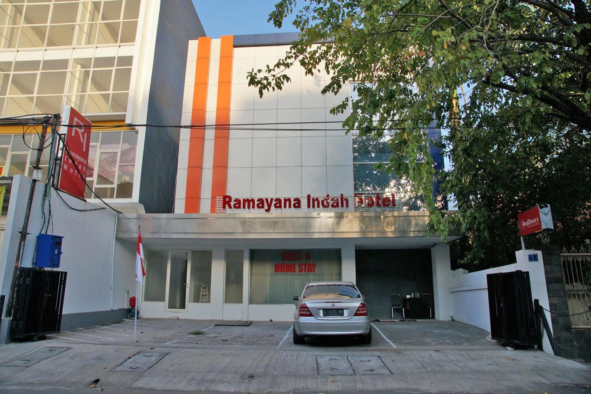 Reddoorz @ Panglima Sudirman Hotel Surabaya Kültér fotó
