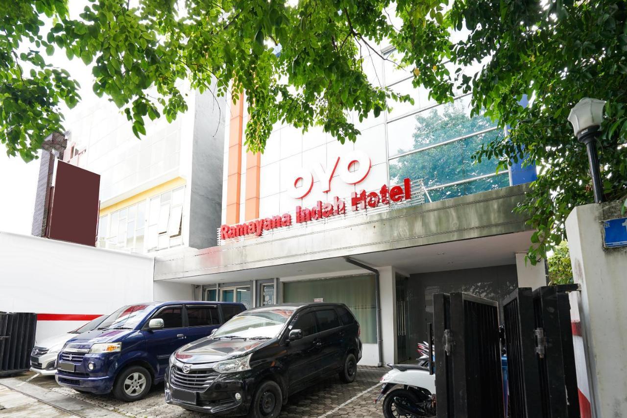 Reddoorz @ Panglima Sudirman Hotel Surabaya Kültér fotó