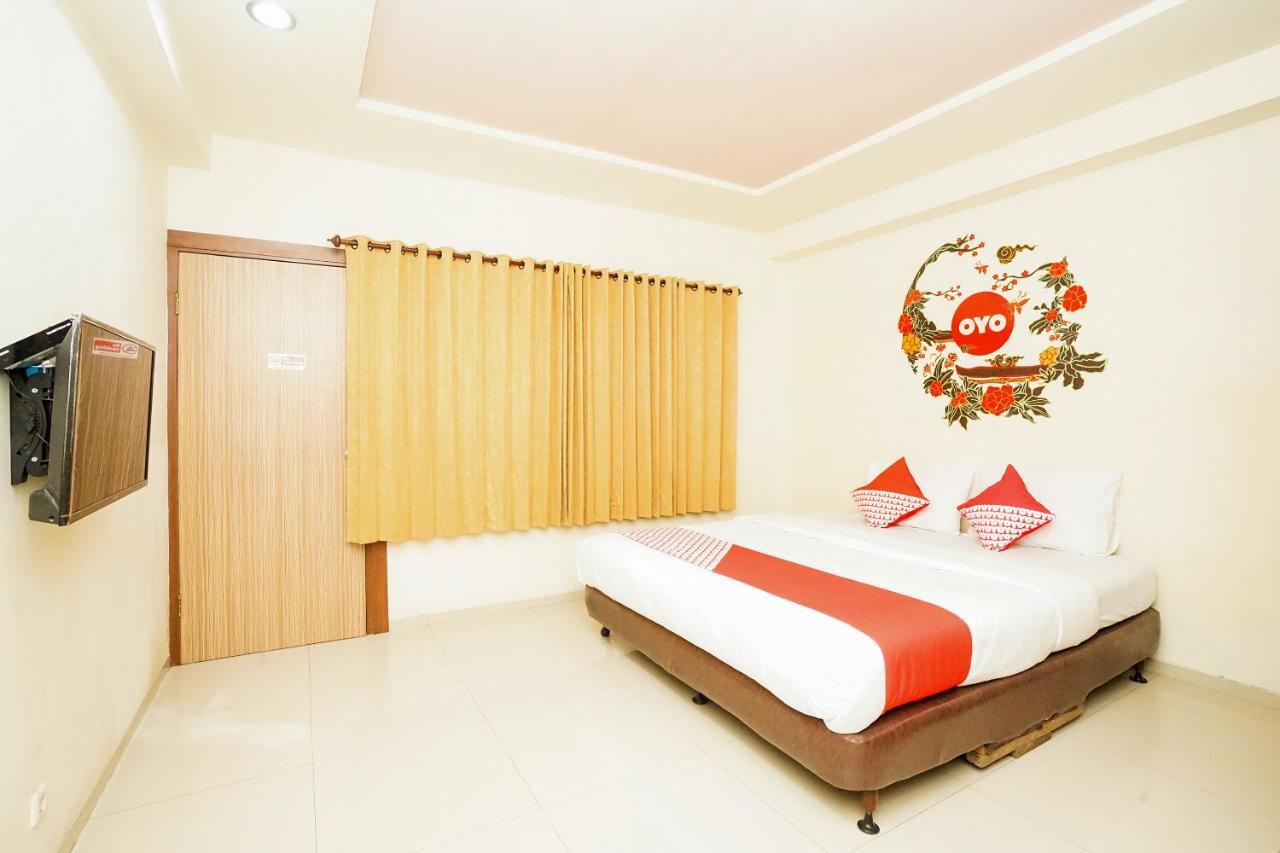 Reddoorz @ Panglima Sudirman Hotel Surabaya Kültér fotó