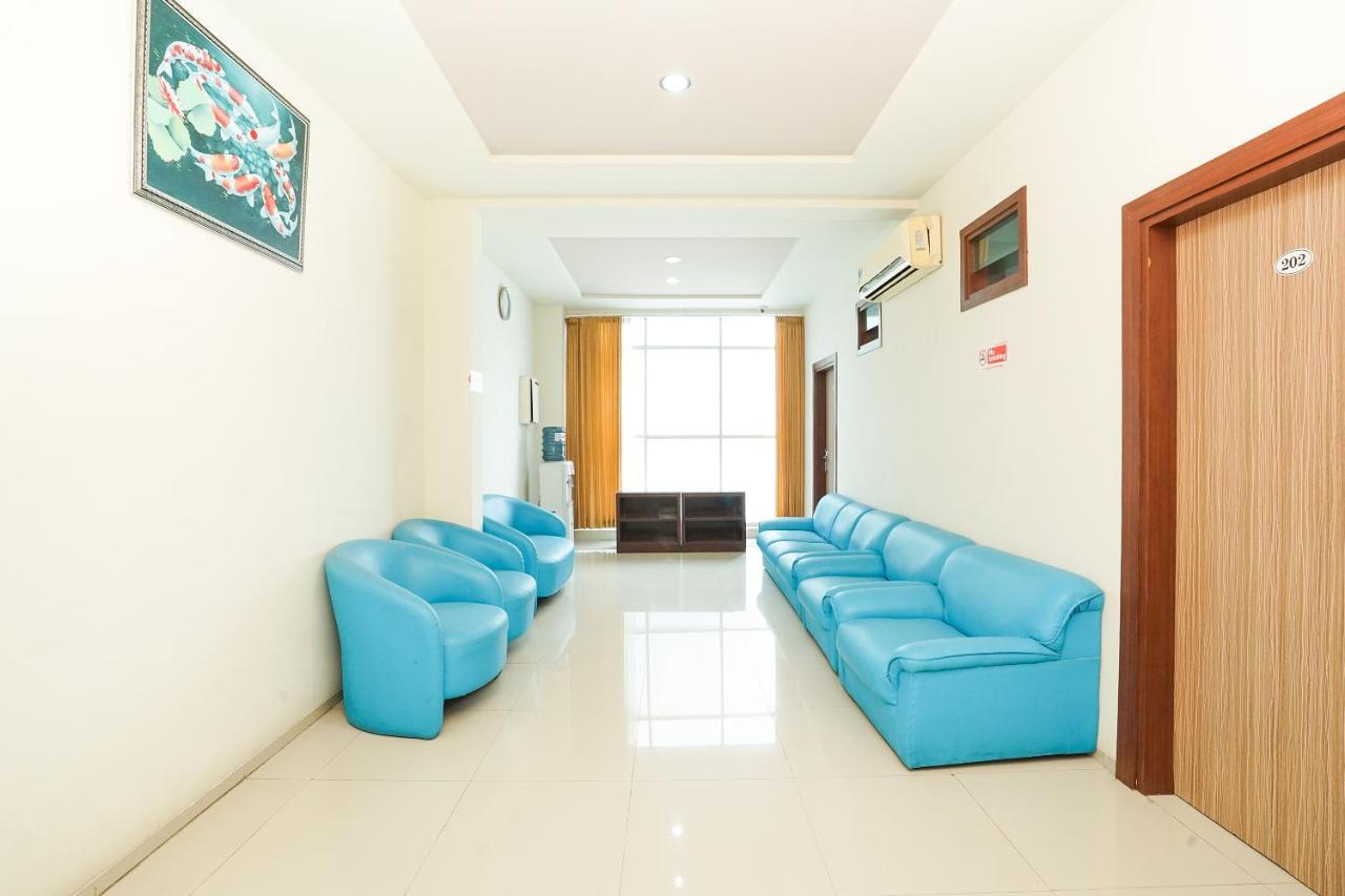 Reddoorz @ Panglima Sudirman Hotel Surabaya Kültér fotó